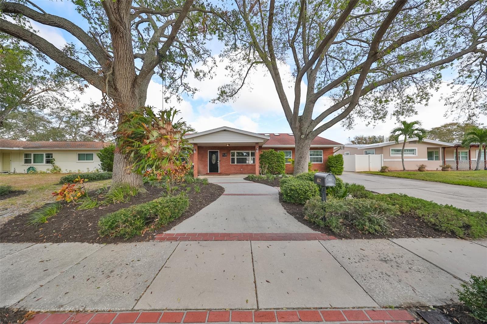 6657 BOUGAINVILLA AVE S, ST PETERSBURG, FL, 33707