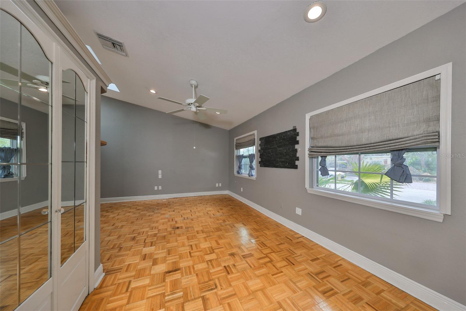 6657 BOUGAINVILLA AVE S, ST PETERSBURG, FL, 33707
