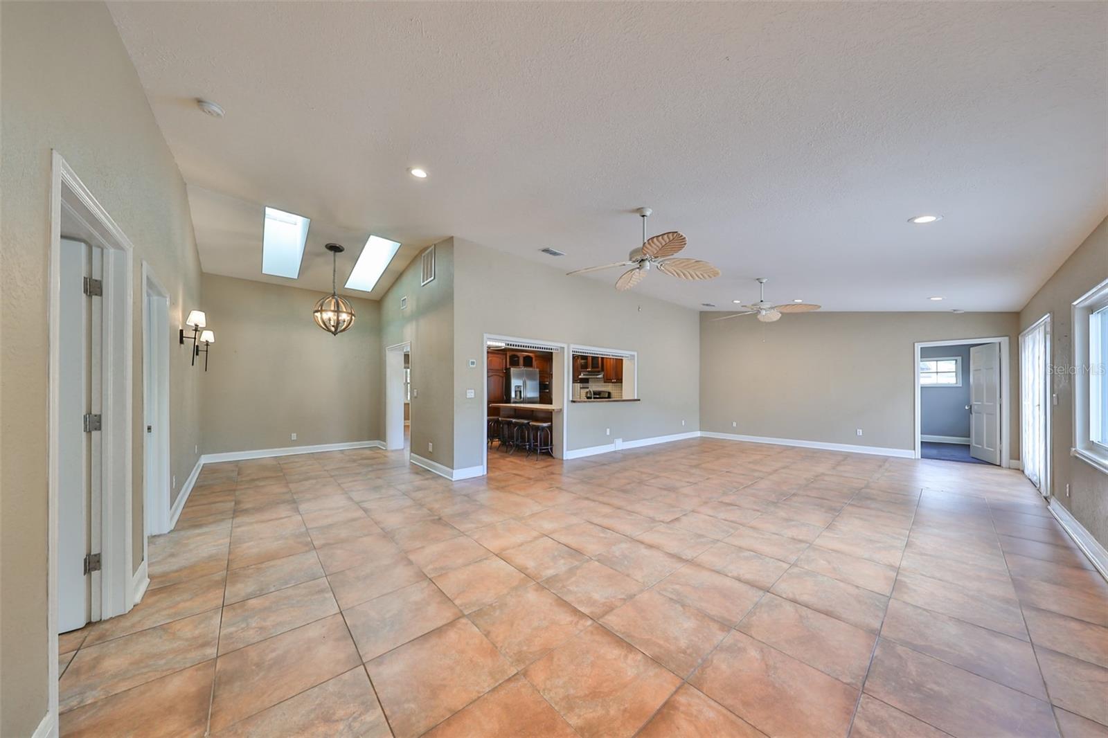 6657 BOUGAINVILLA AVE S, ST PETERSBURG, FL, 33707