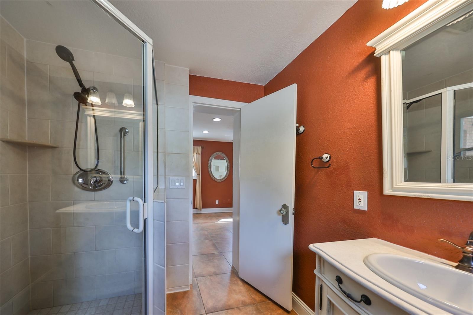 6657 BOUGAINVILLA AVE S, ST PETERSBURG, FL, 33707