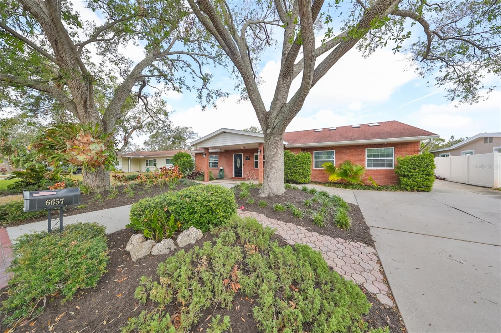6657 BOUGAINVILLA AVE S, ST PETERSBURG, FL, 33707