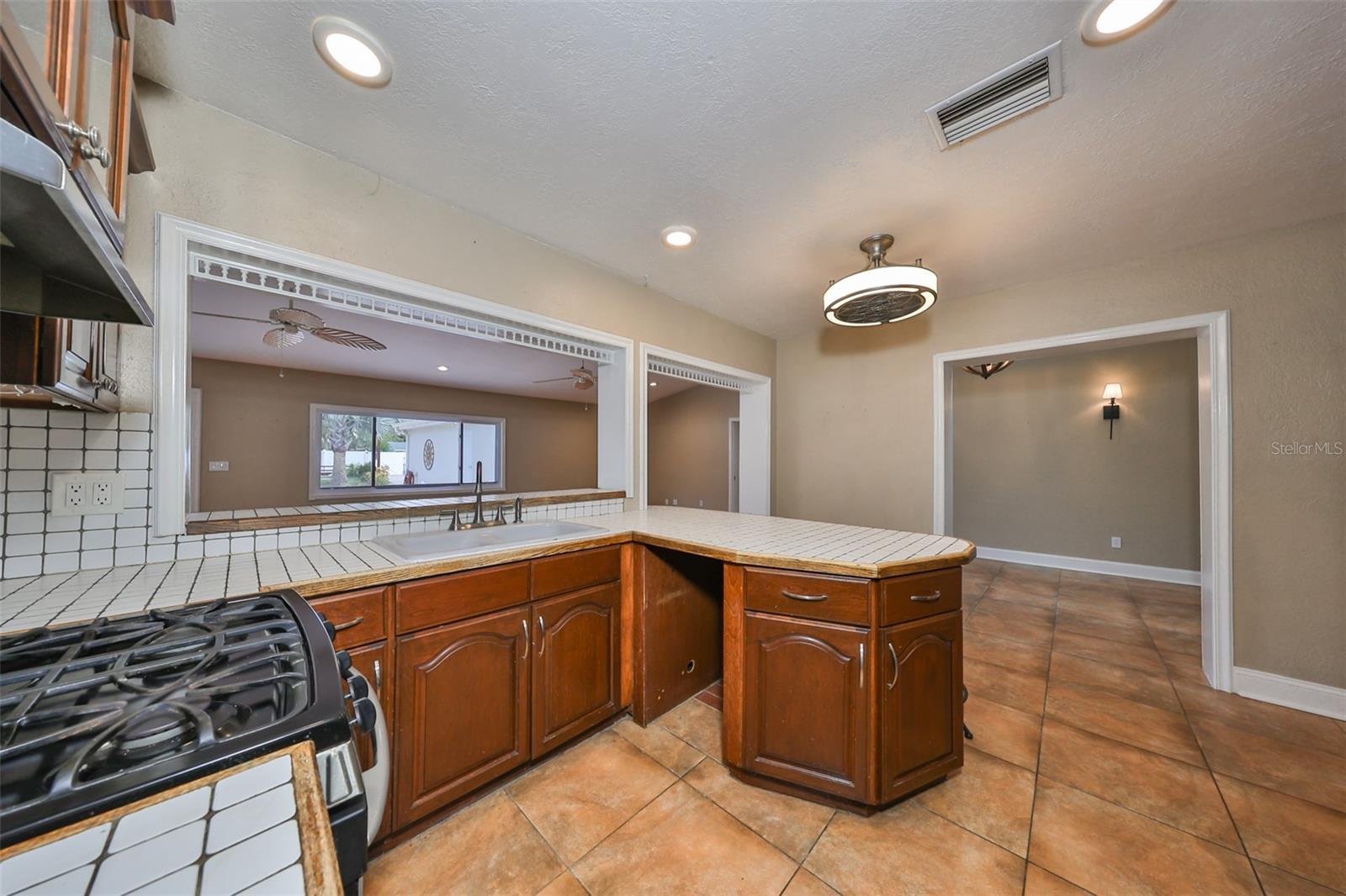 6657 BOUGAINVILLA AVE S, ST PETERSBURG, FL, 33707