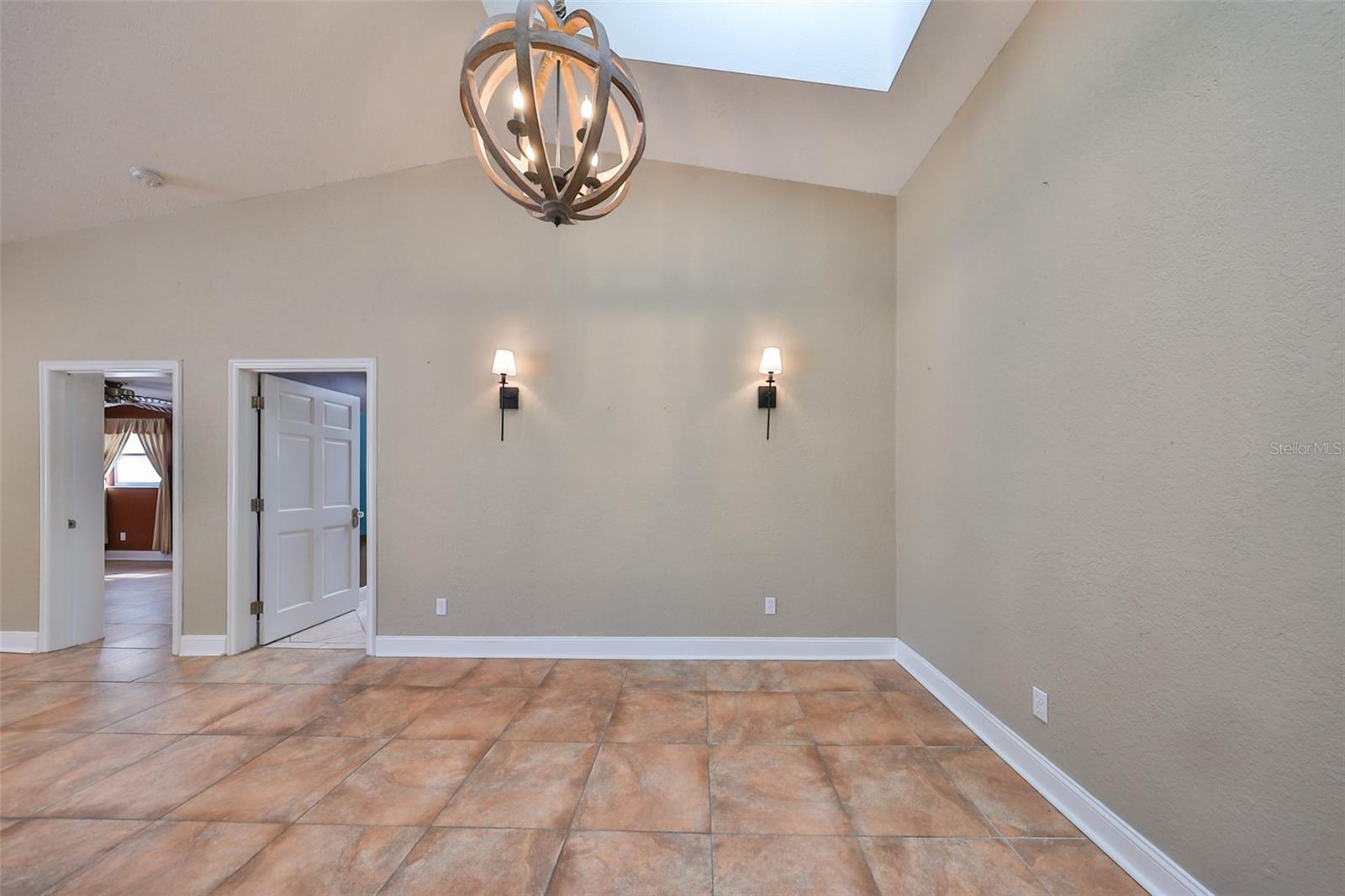 6657 BOUGAINVILLA AVE S, ST PETERSBURG, FL, 33707