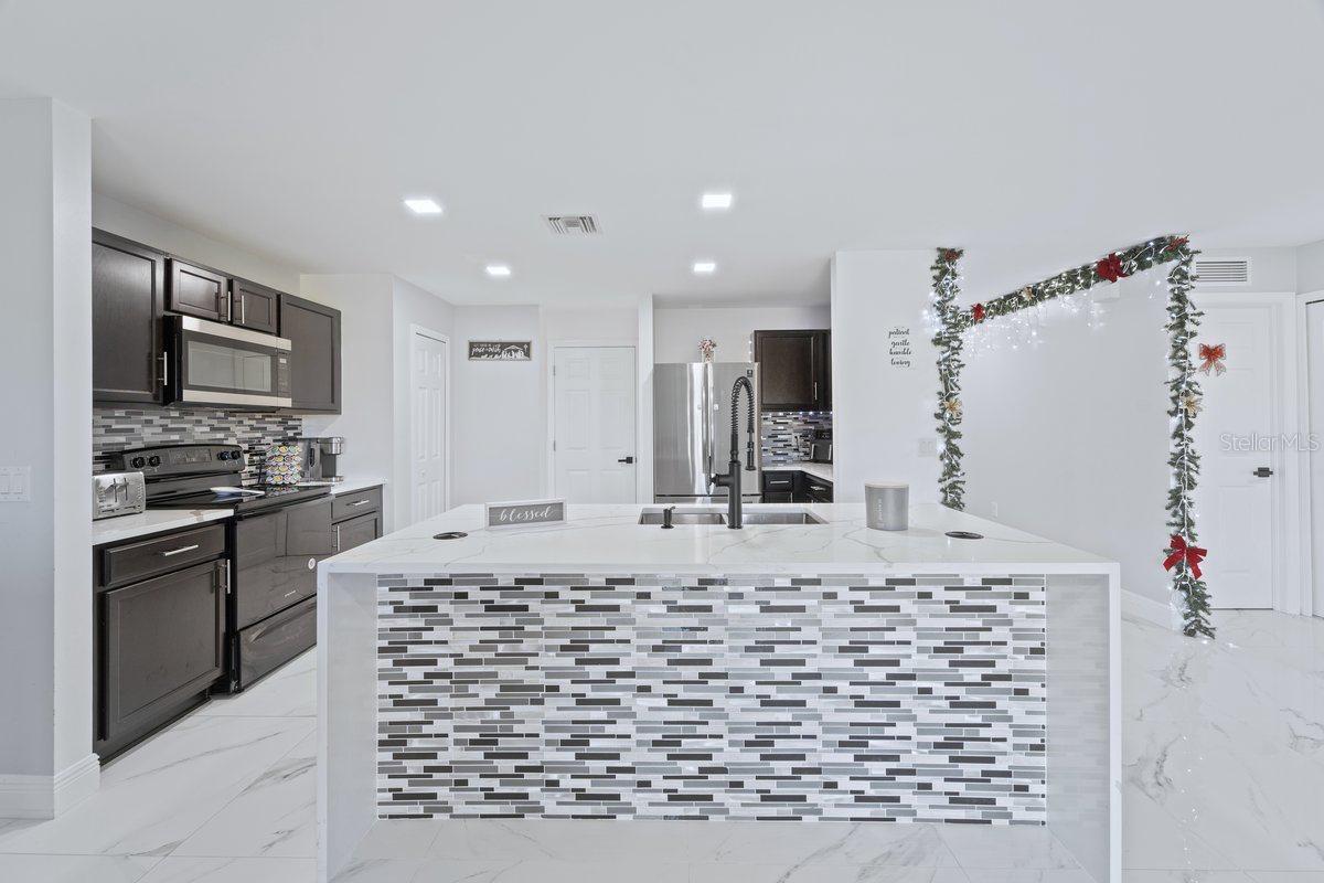 1738 NW 24TH AVE, CAPE CORAL, FL, 33993