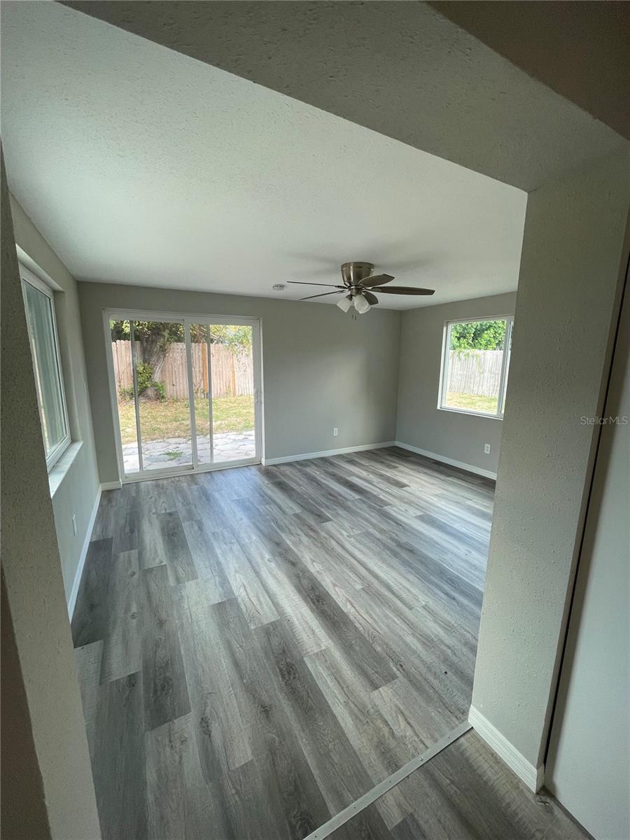 8373 76TH AVE, SEMINOLE, FL, 33777