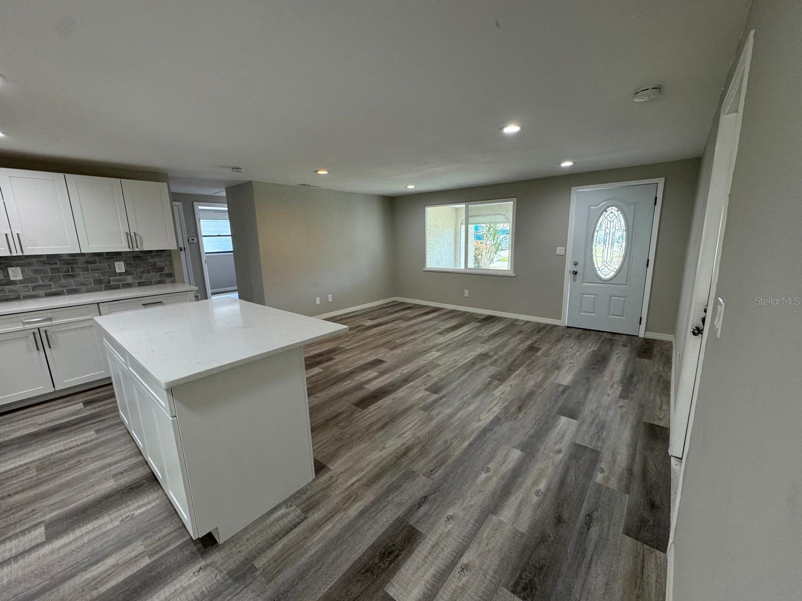 8373 76TH AVE, SEMINOLE, FL, 33777