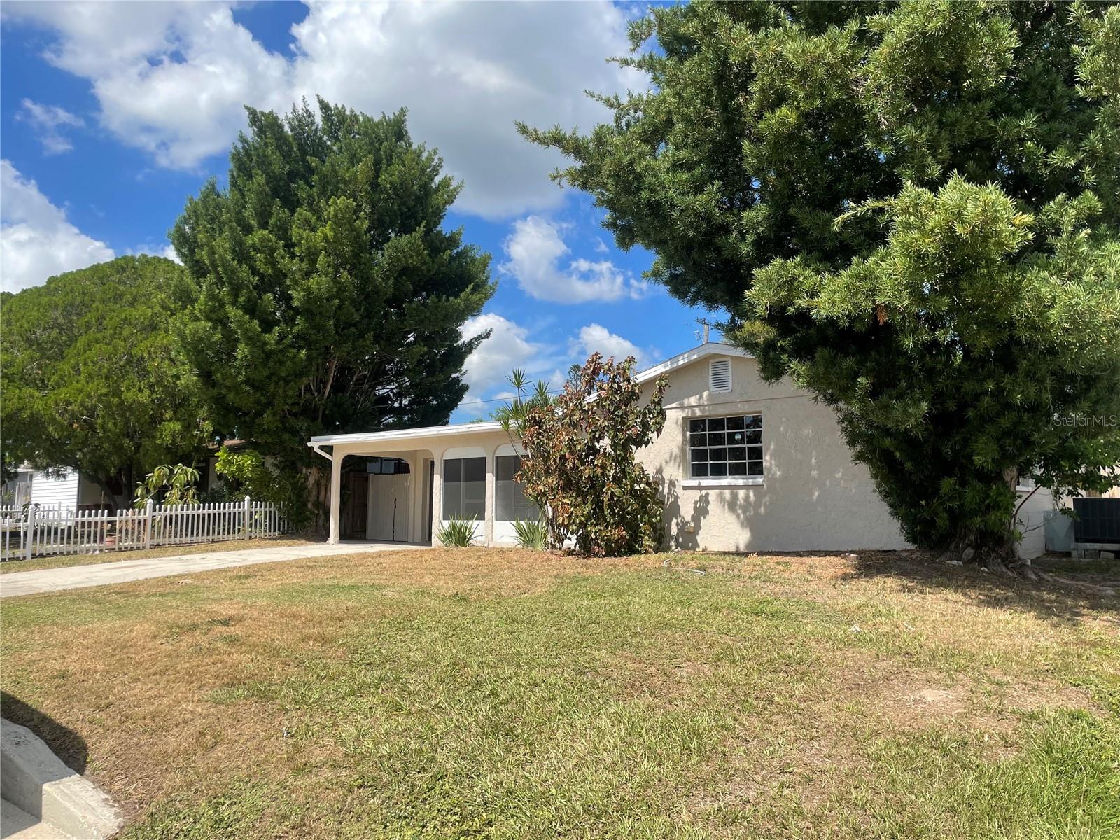 8373 76TH AVE, SEMINOLE, FL, 33777