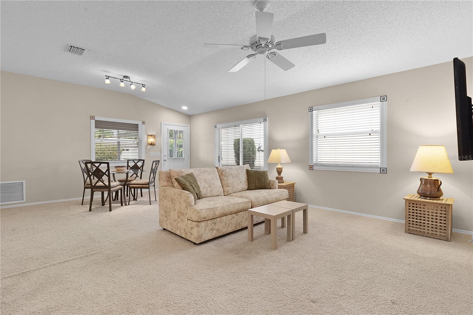 276 VARNVILLE WAY, THE VILLAGES, FL, 32162
