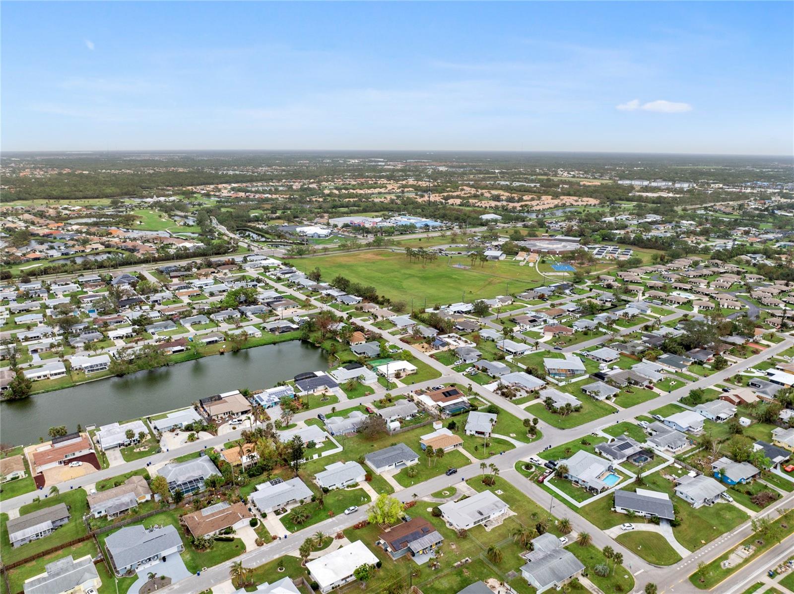 601 SHERIDAN DR, VENICE, FL, 34293