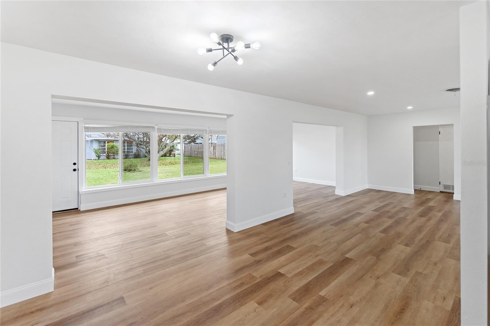 601 SHERIDAN DR, VENICE, FL, 34293