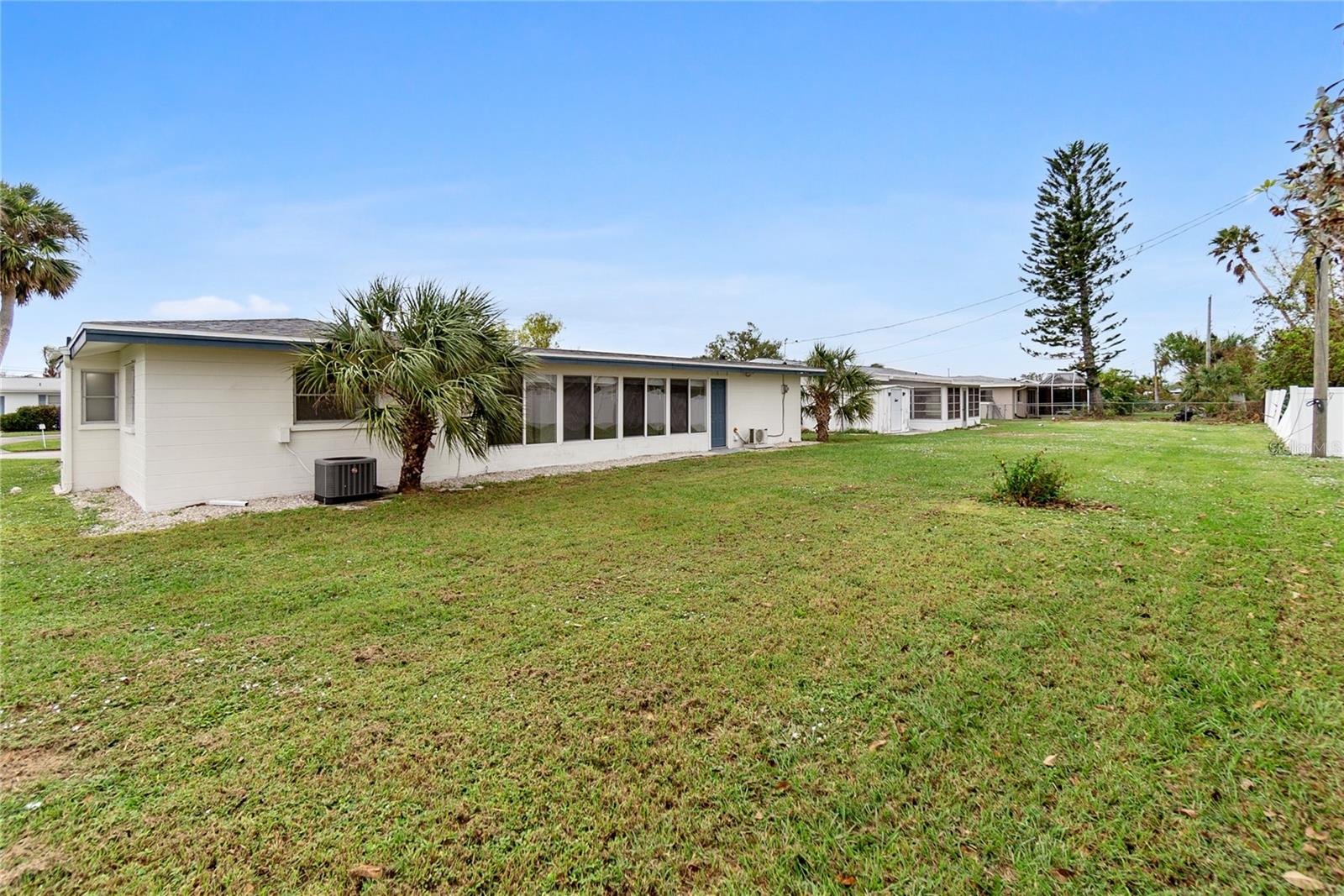 601 SHERIDAN DR, VENICE, FL, 34293