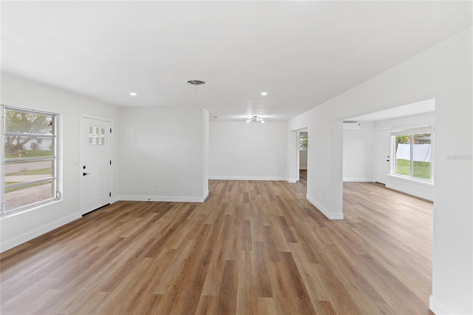 601 SHERIDAN DR, VENICE, FL, 34293