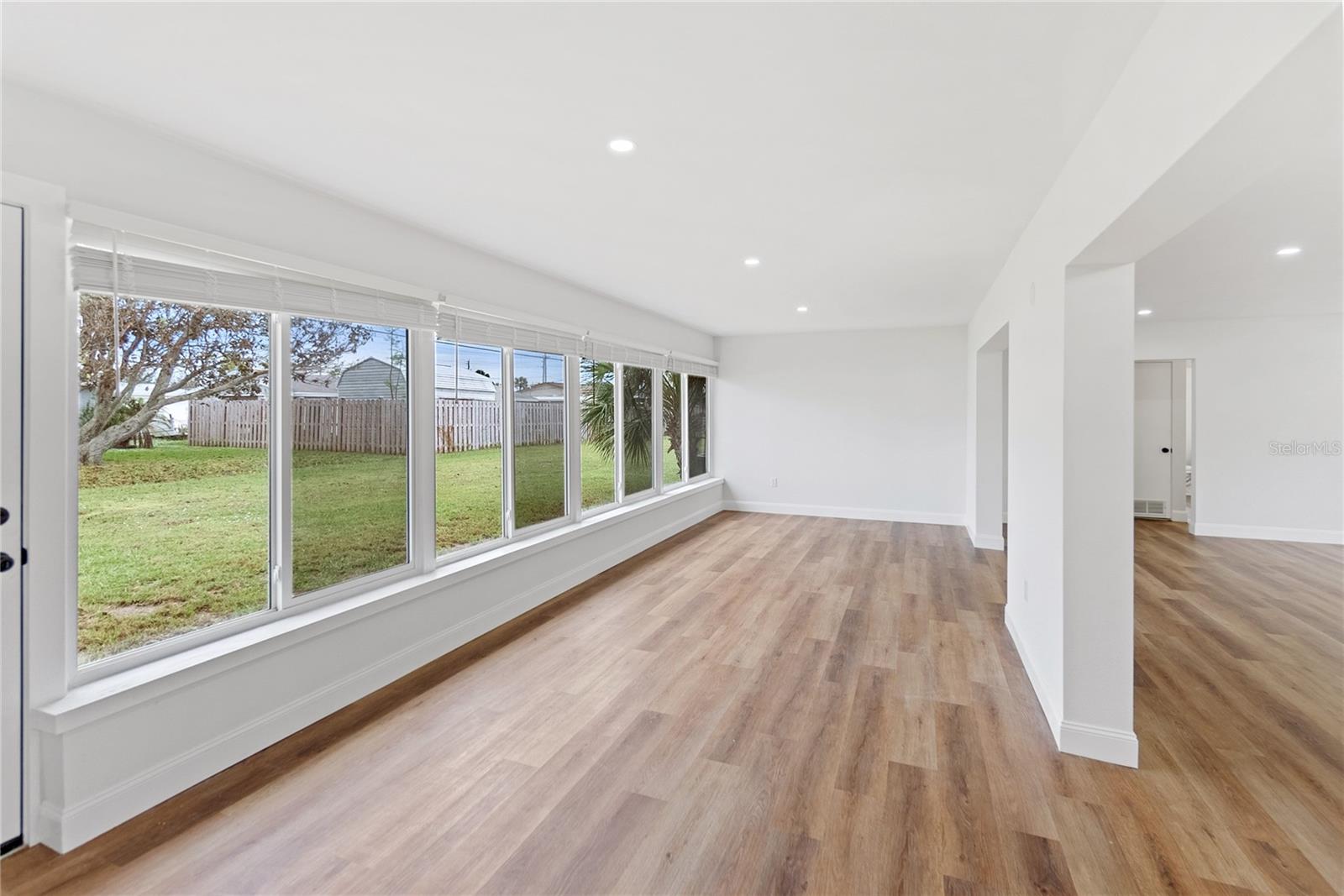601 SHERIDAN DR, VENICE, FL, 34293