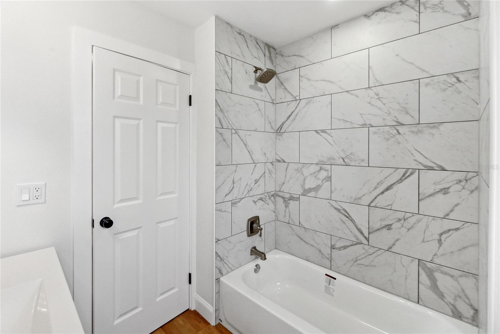 601 SHERIDAN DR, VENICE, FL, 34293
