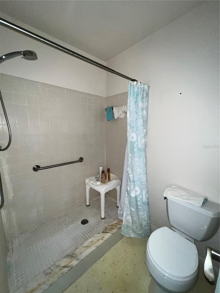 3865 EL CAMINO CT, LARGO, FL, 33771