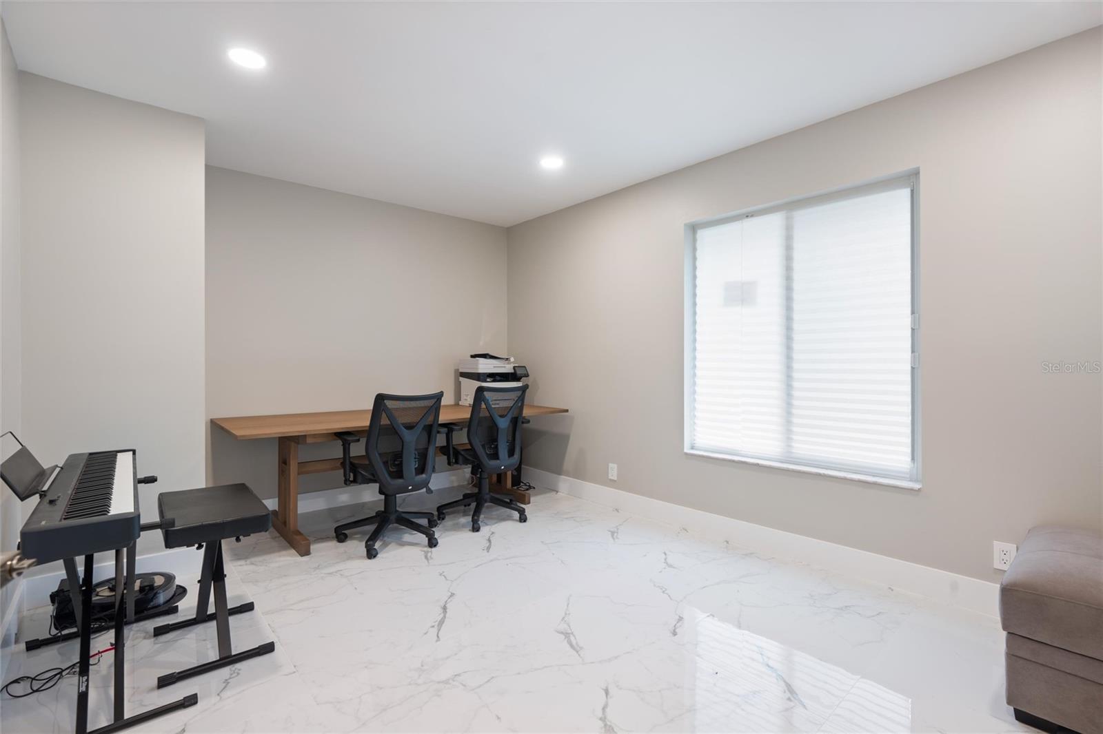 10460 SW 16TH PL, DAVIE, FL, 33324
