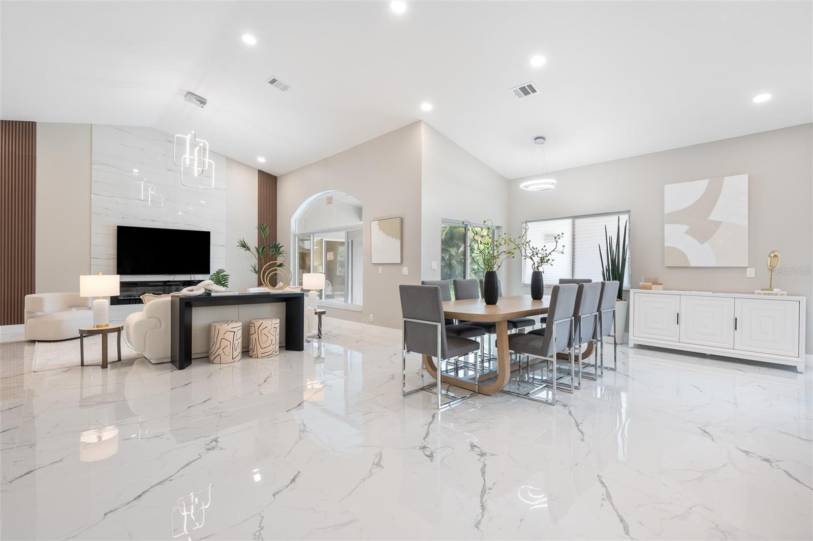 10460 SW 16TH PL, DAVIE, FL, 33324