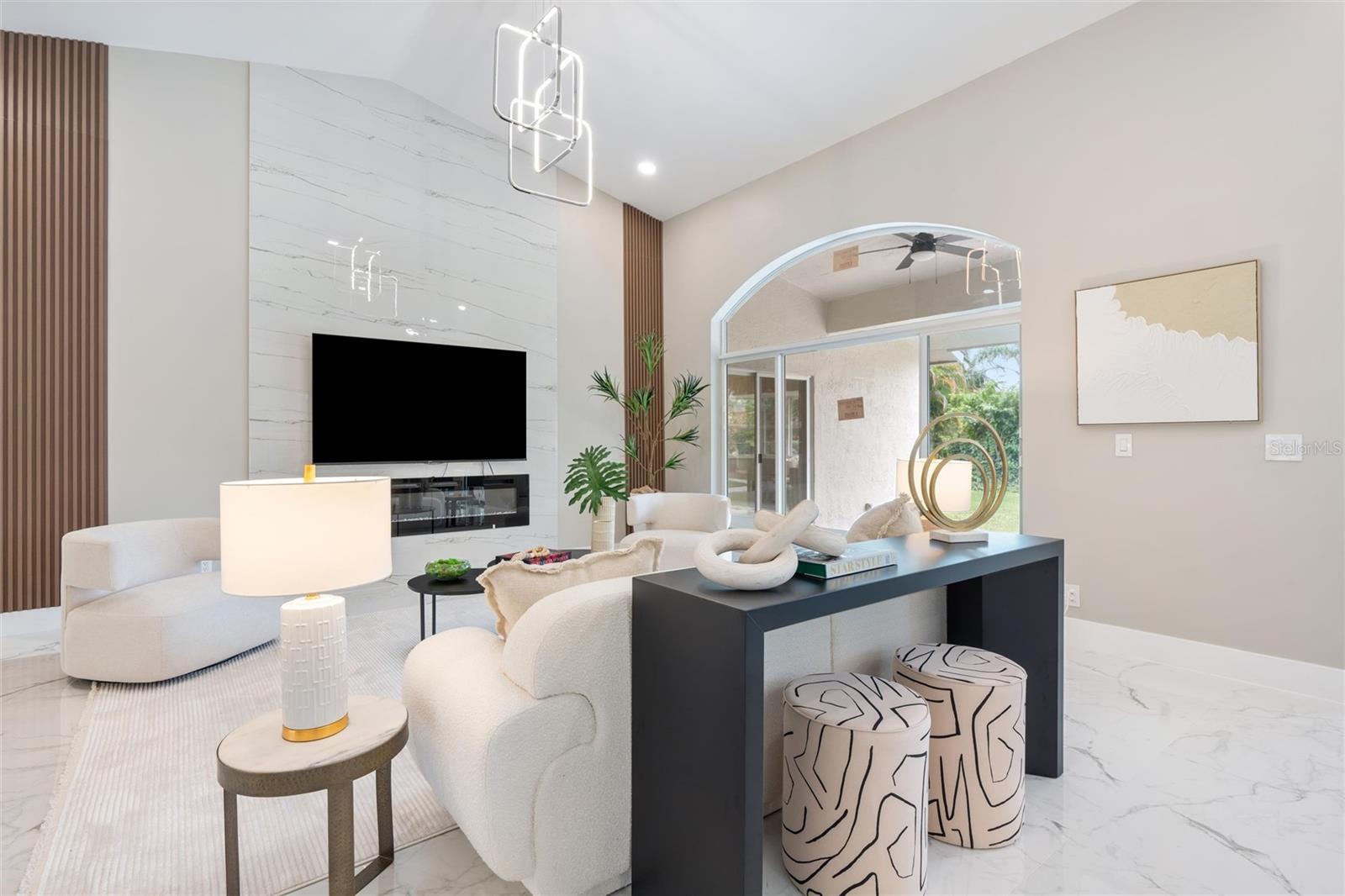 10460 SW 16TH PL, DAVIE, FL, 33324