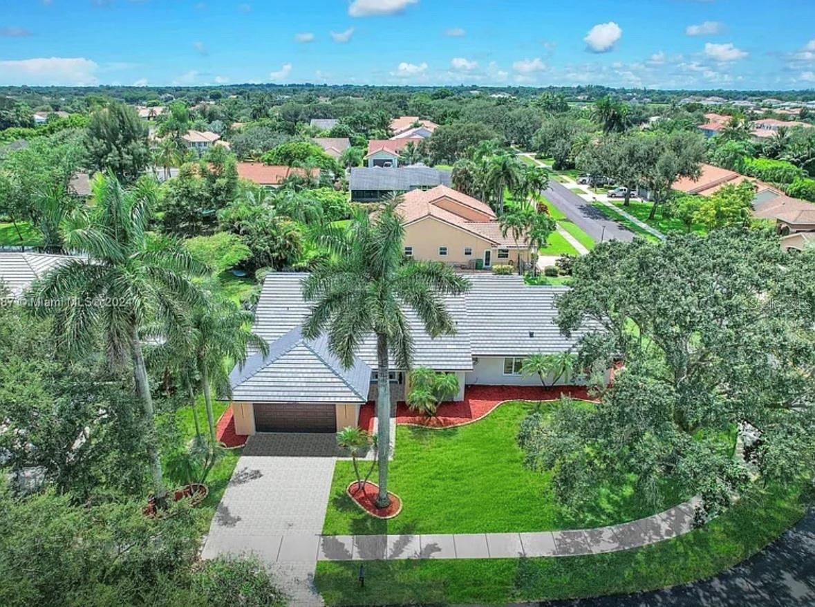 10460 SW 16TH PL, DAVIE, FL, 33324