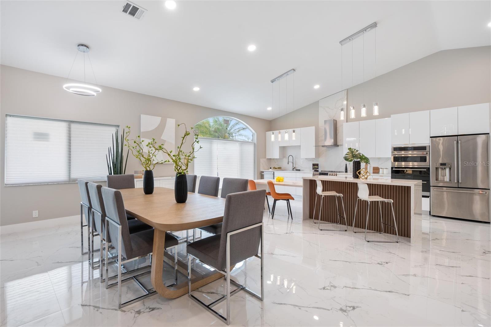 10460 SW 16TH PL, DAVIE, FL, 33324