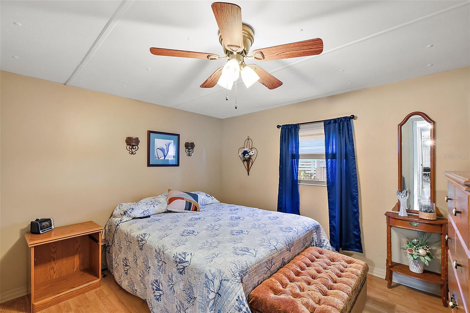 813 ROYAL PALM AVE, THE VILLAGES, FL, 32159