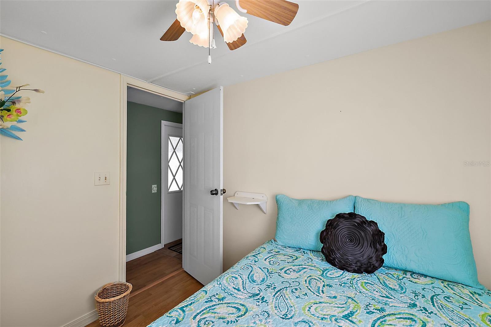 813 ROYAL PALM AVE, THE VILLAGES, FL, 32159