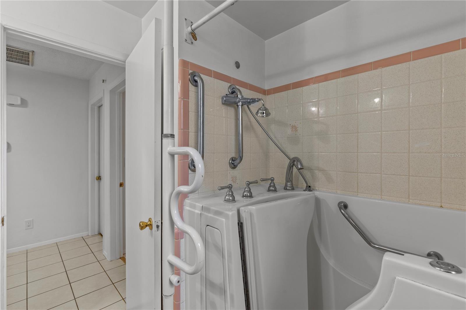 2516 ROBERTA ST, LARGO, FL, 33771