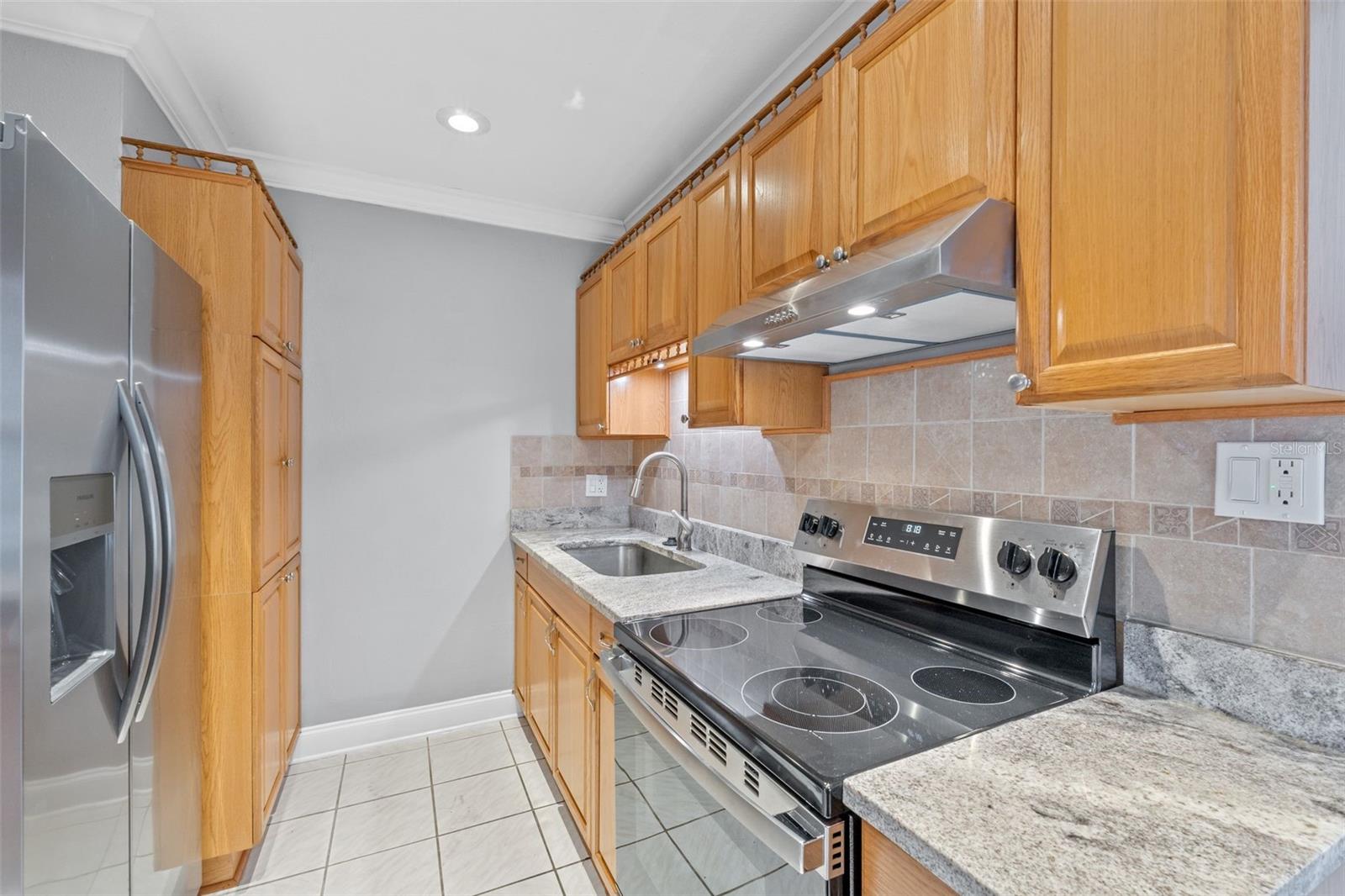 7609 N HIGHLAND AVE, TAMPA, FL, 33604
