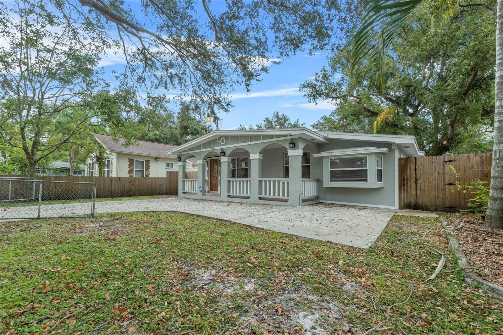 7609 N HIGHLAND AVE, TAMPA, FL, 33604