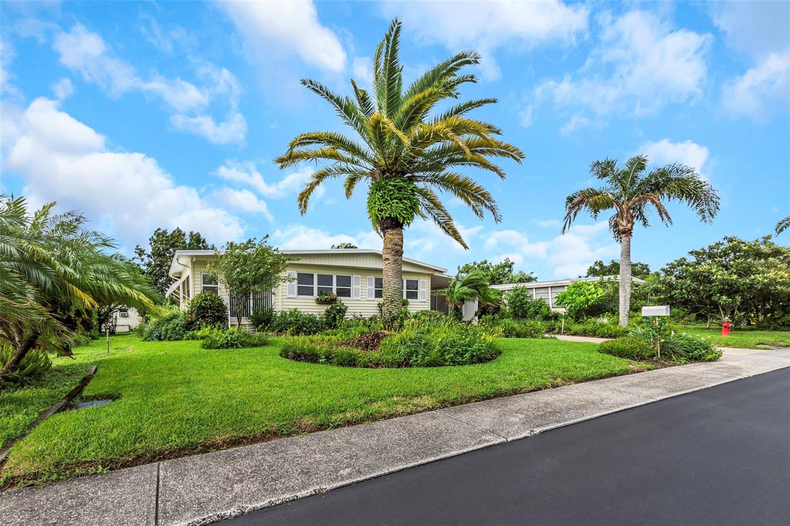 270 INDEPENDENCE AVE #10, PALM HARBOR, FL, 34684