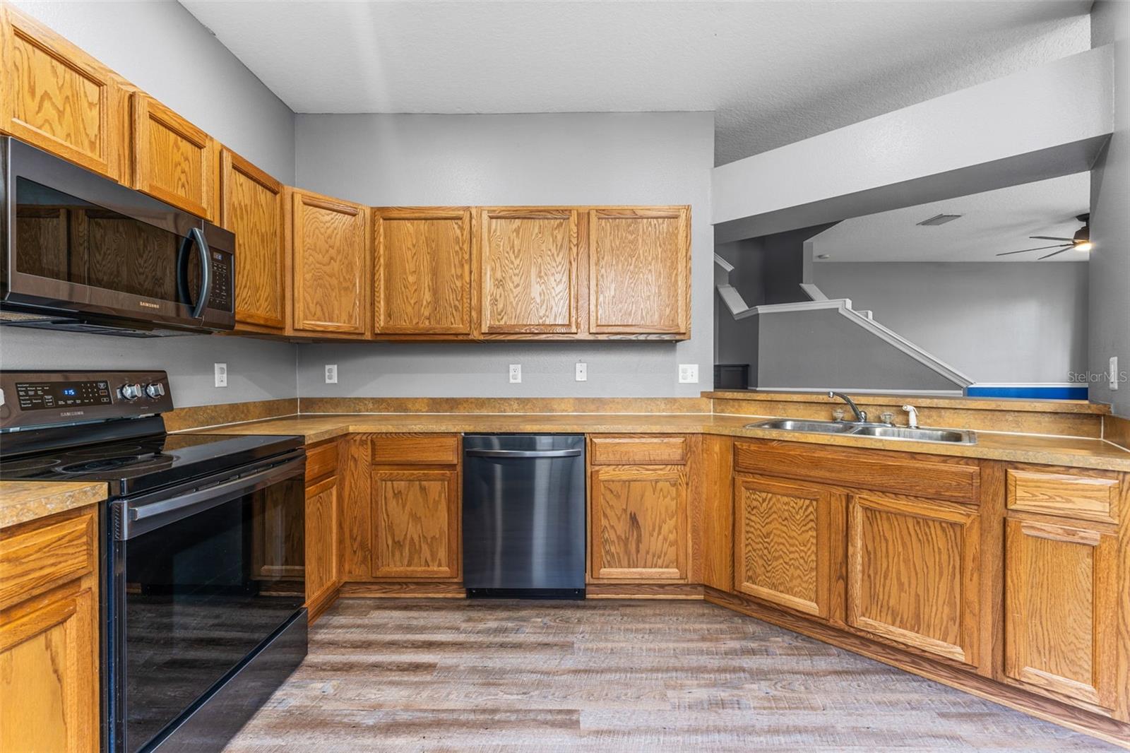 6773 BREEZY PALM DR, RIVERVIEW, FL, 33578