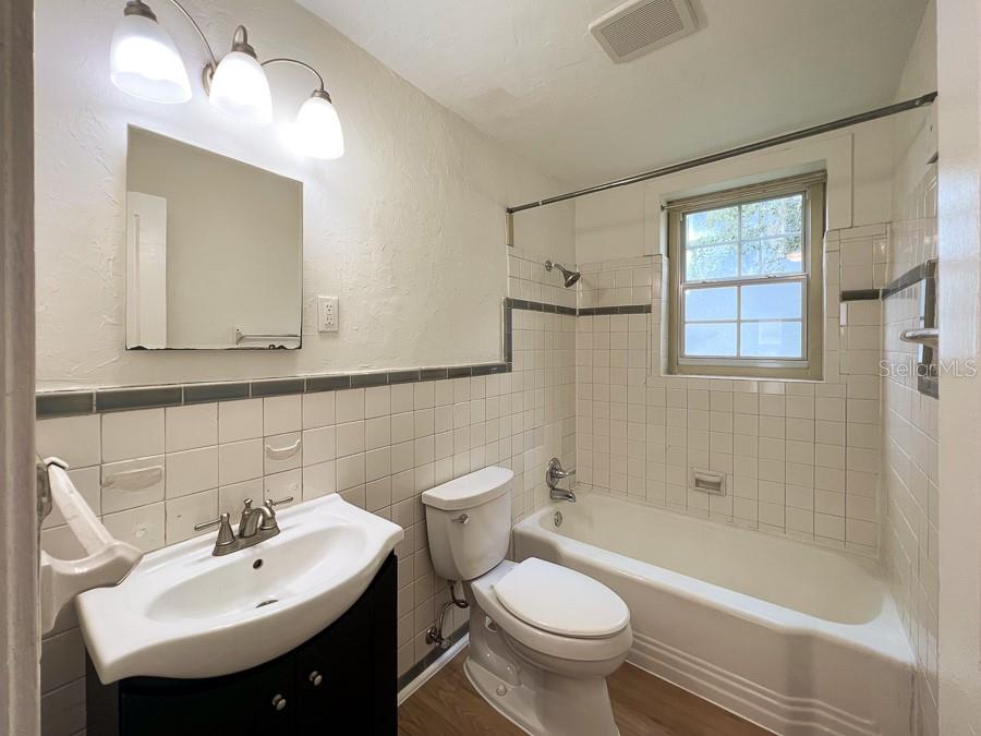 1122 NW 4TH AVE, GAINESVILLE, FL, 32601