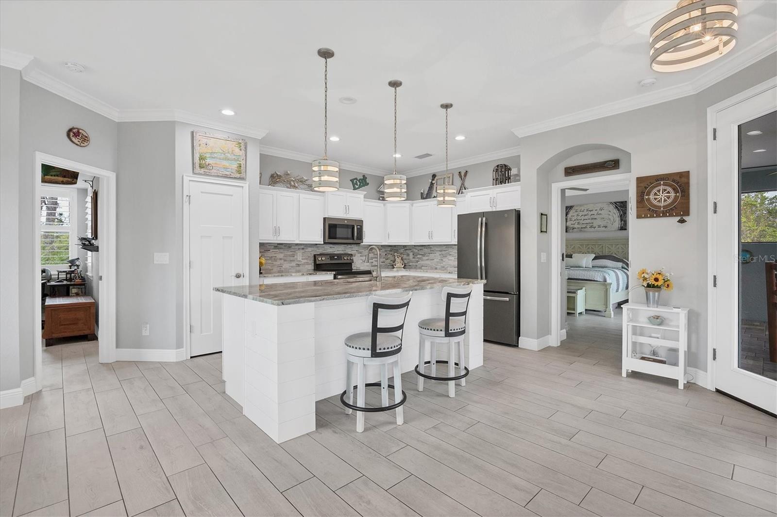 137 WAHOO DR, ROTONDA WEST, FL, 33947