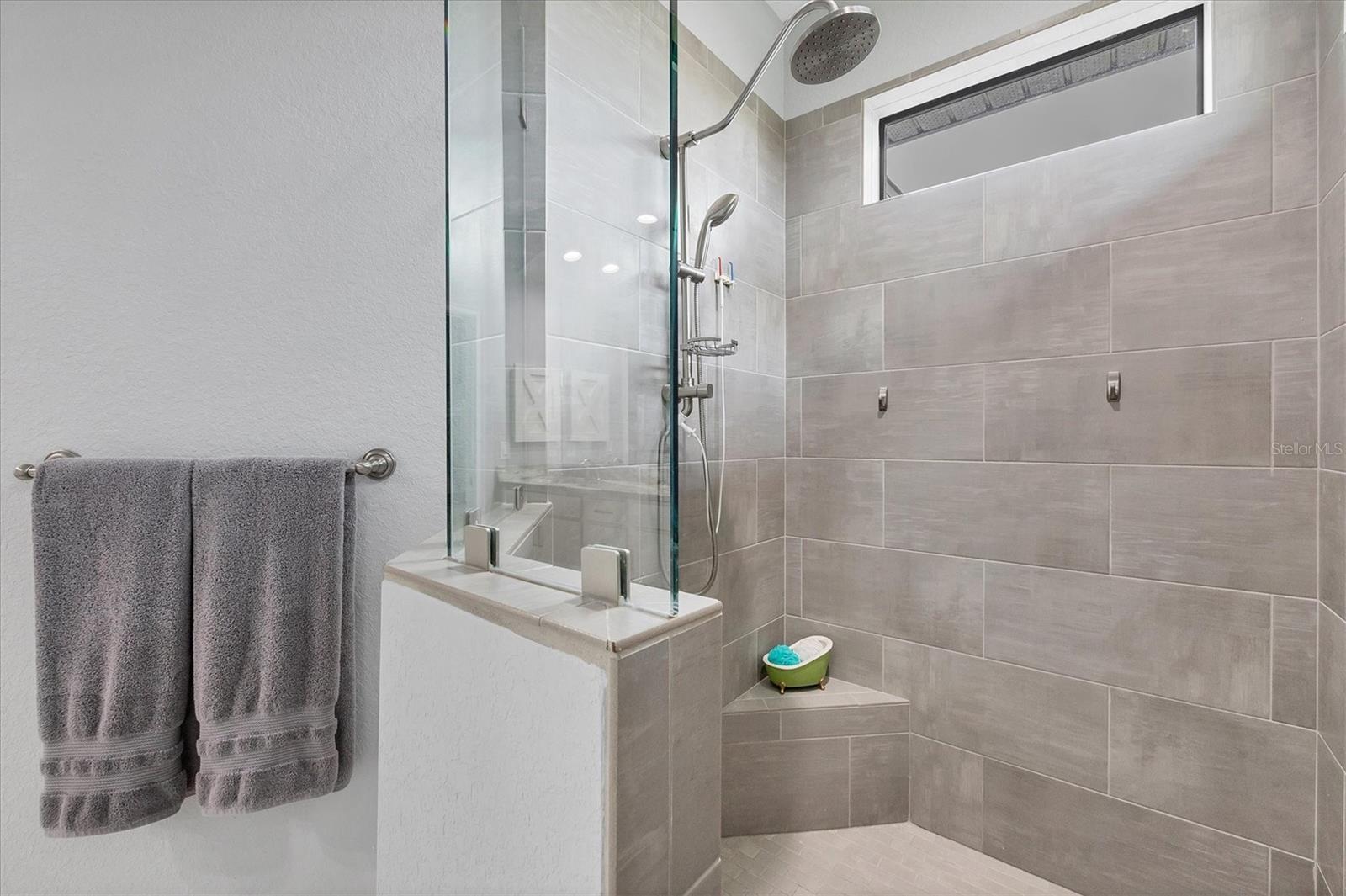 137 WAHOO DR, ROTONDA WEST, FL, 33947