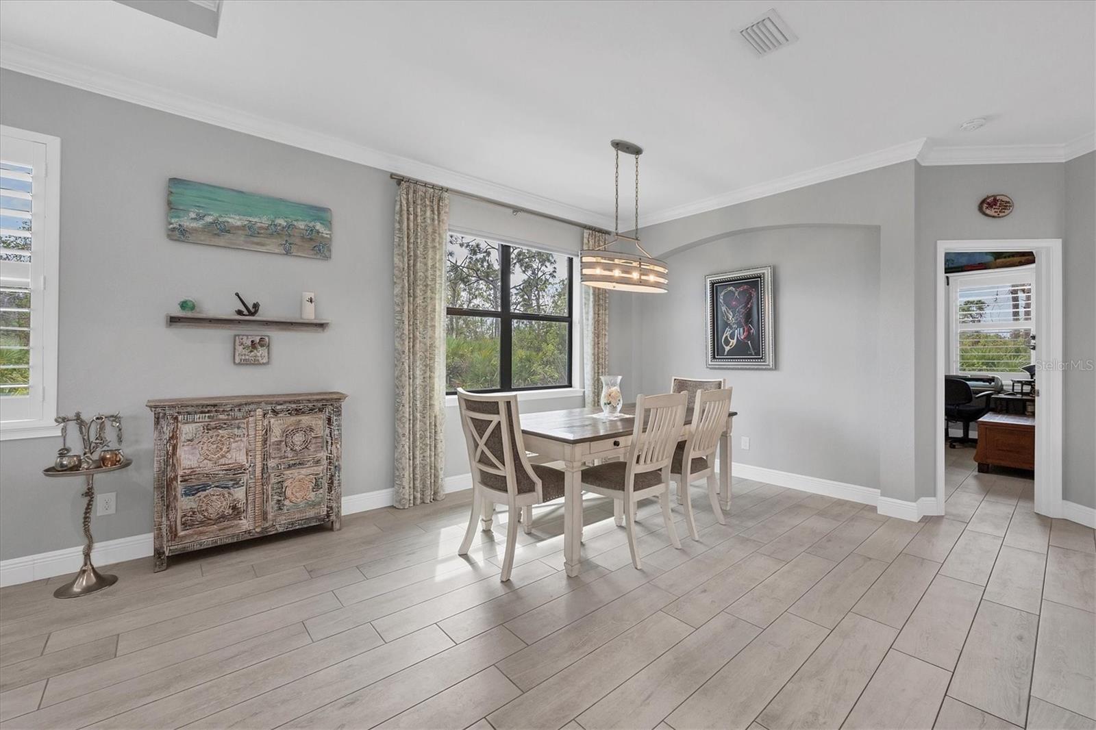 137 WAHOO DR, ROTONDA WEST, FL, 33947
