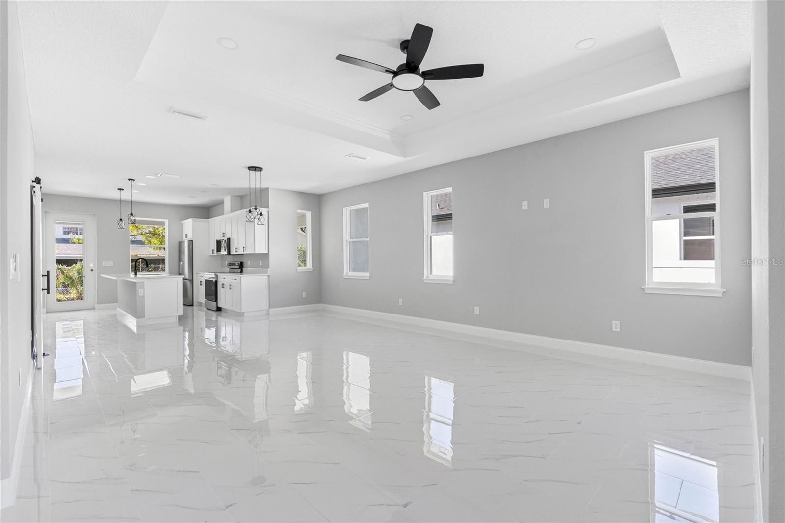 2714 W WALNUT ST, TAMPA, FL, 33607