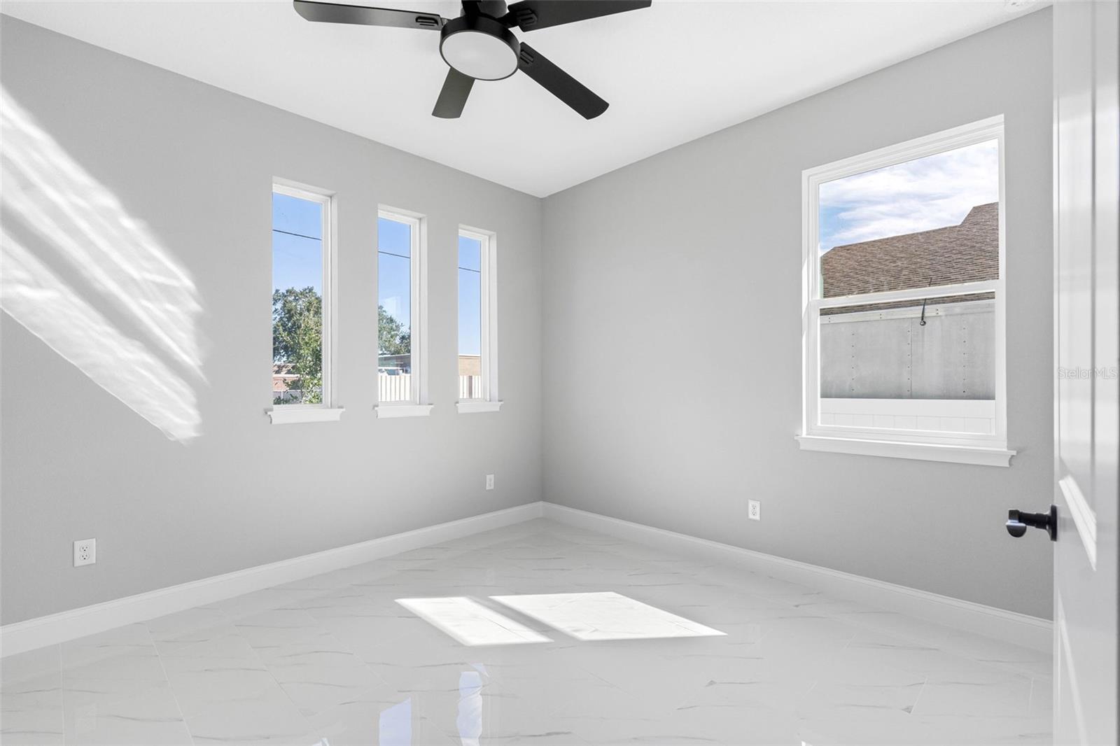 2714 W WALNUT ST, TAMPA, FL, 33607