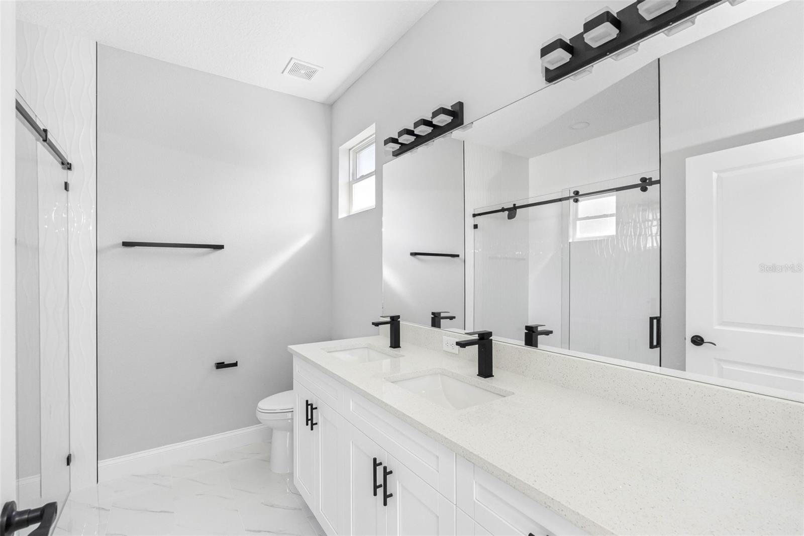 2714 W WALNUT ST, TAMPA, FL, 33607