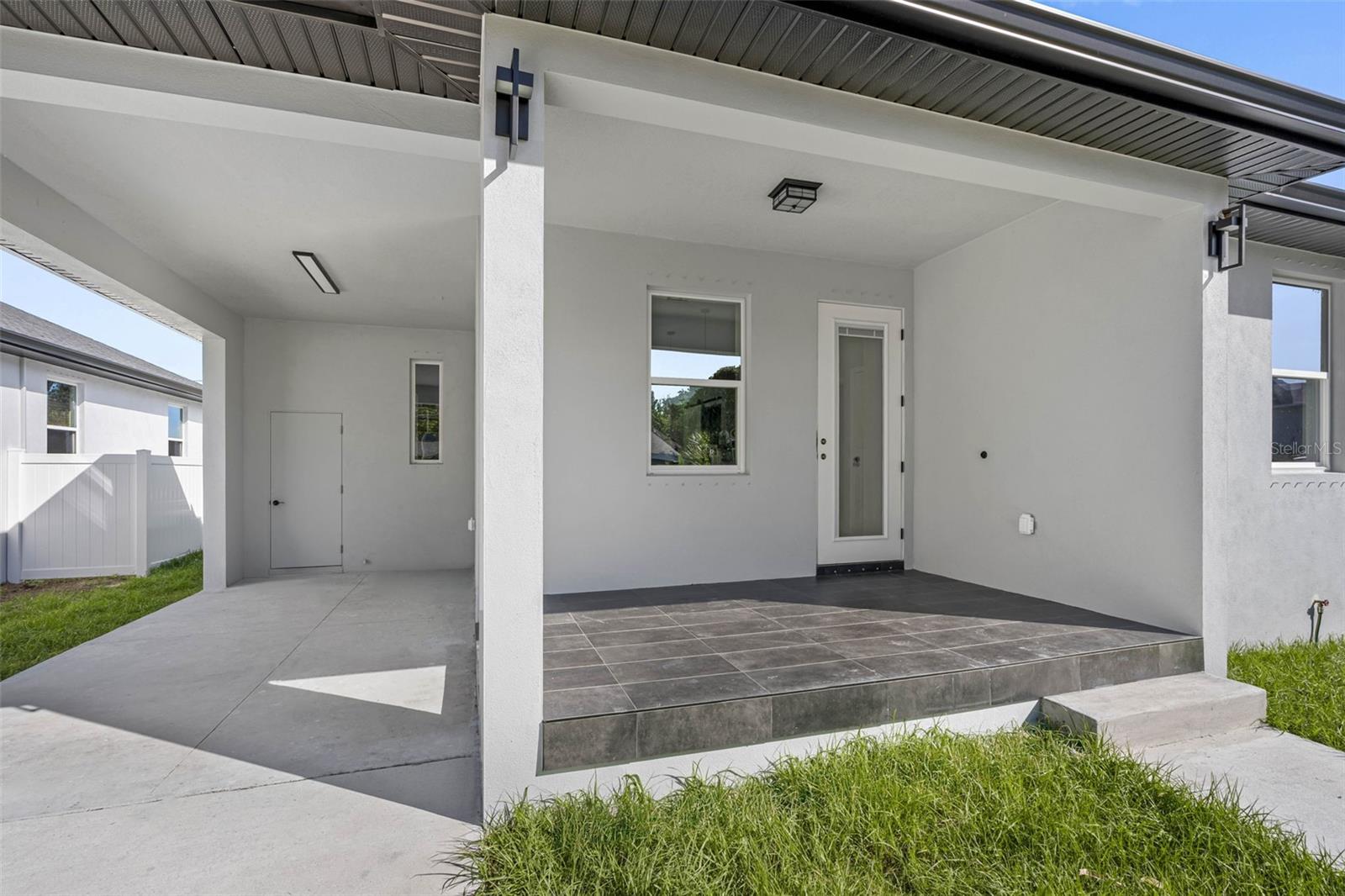 2714 W WALNUT ST, TAMPA, FL, 33607
