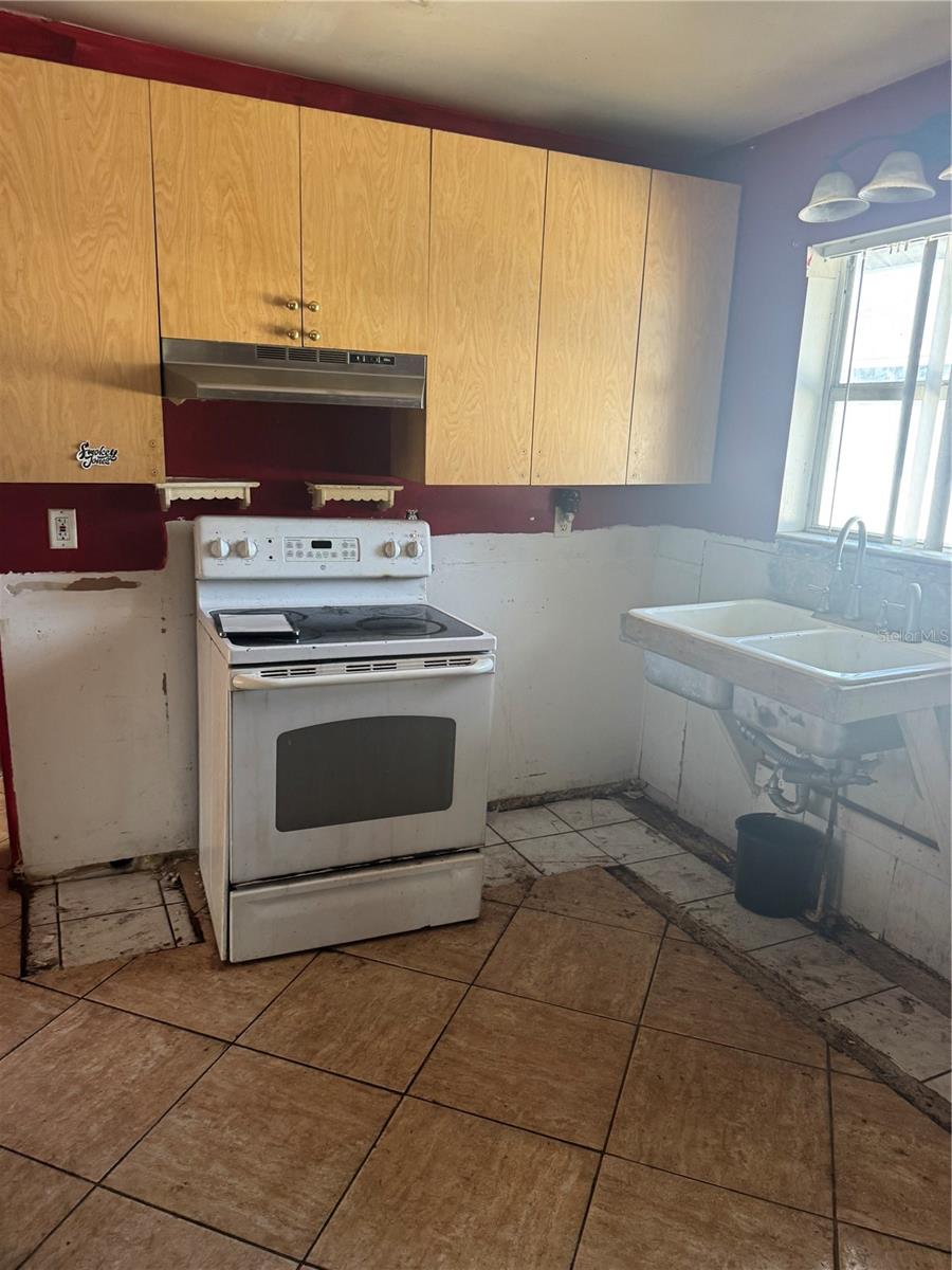 6809 N BOULEVARD, TAMPA, FL, 33604