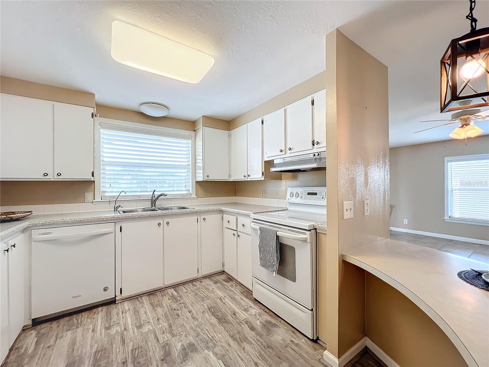 6762 BRENTWOOD DR NE, WINTER HAVEN, FL, 33881