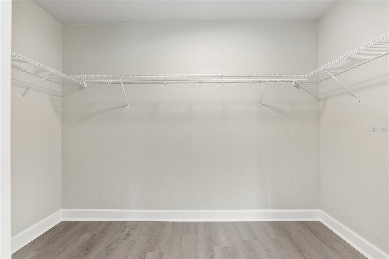 3933 SE 17TH LN, OCALA, FL, 34471