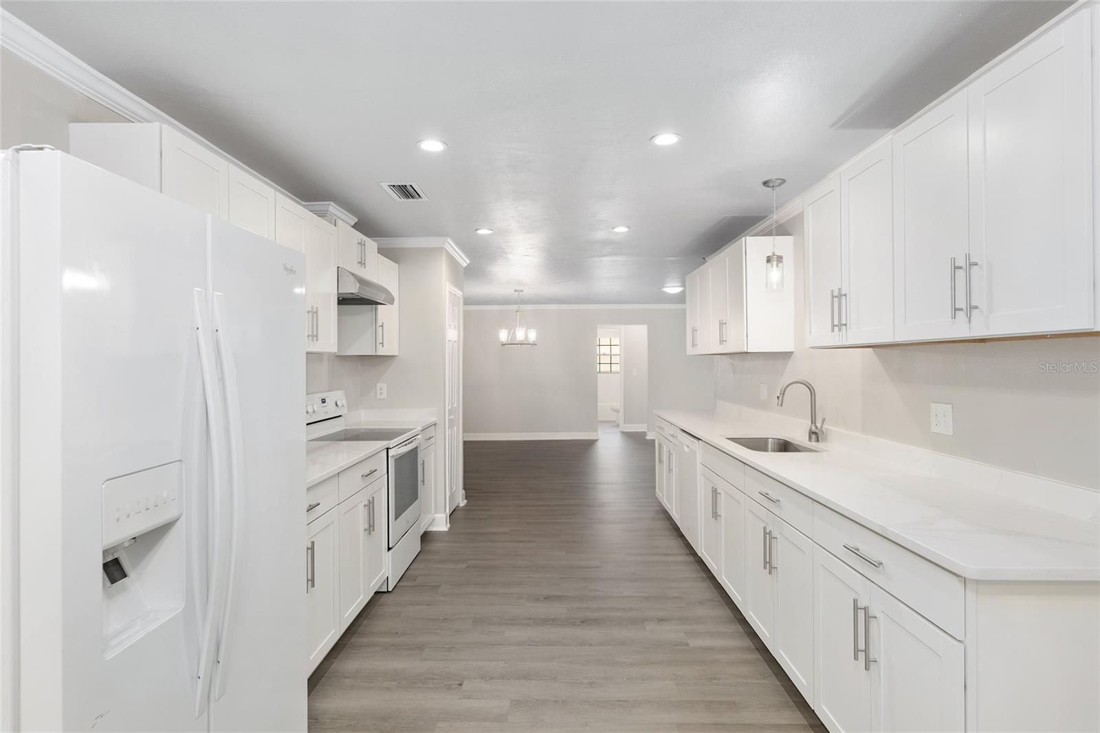 3933 SE 17TH LN, OCALA, FL, 34471