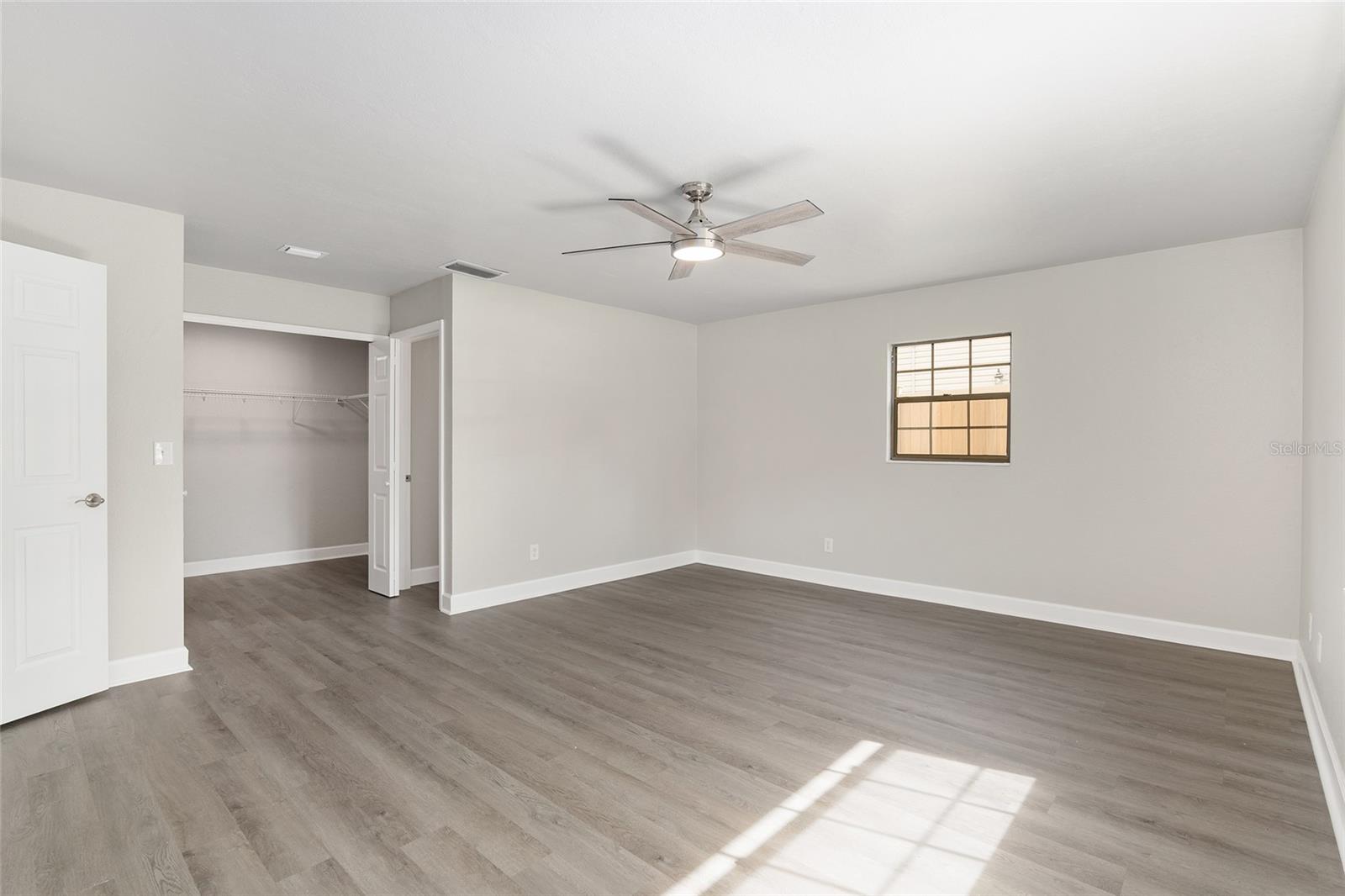 3933 SE 17TH LN, OCALA, FL, 34471