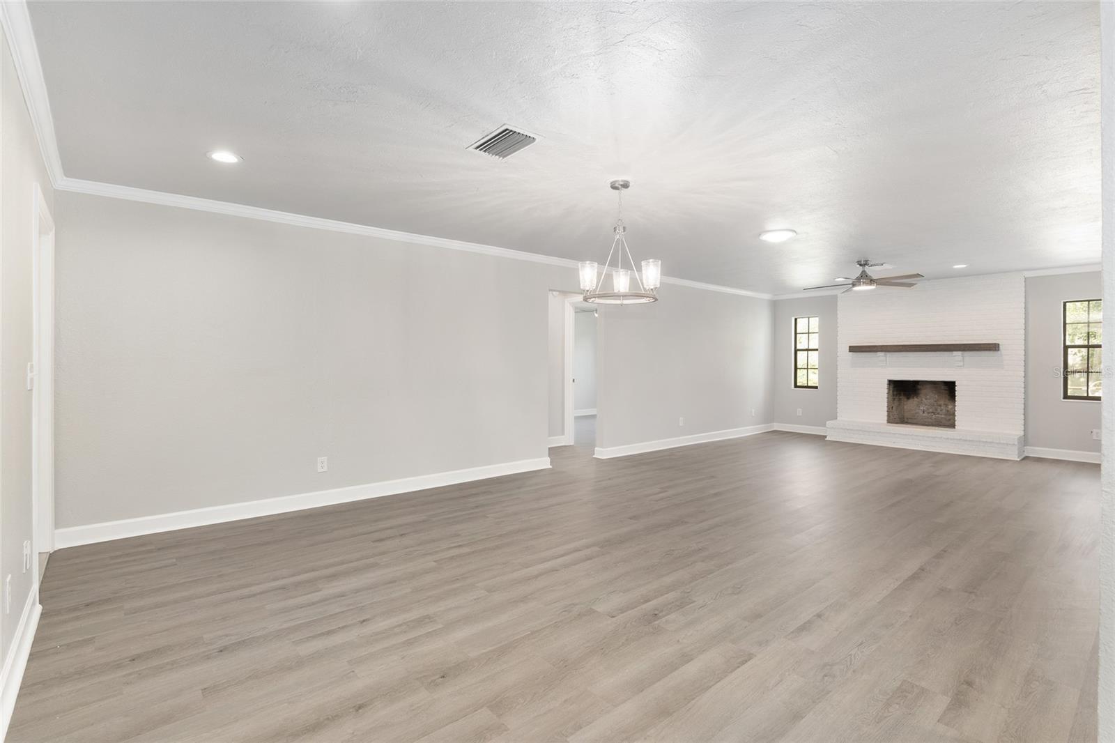 3933 SE 17TH LN, OCALA, FL, 34471