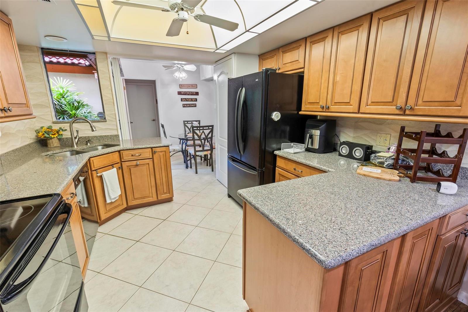71 VILLAGE CIR, PALM COAST, FL, 32164