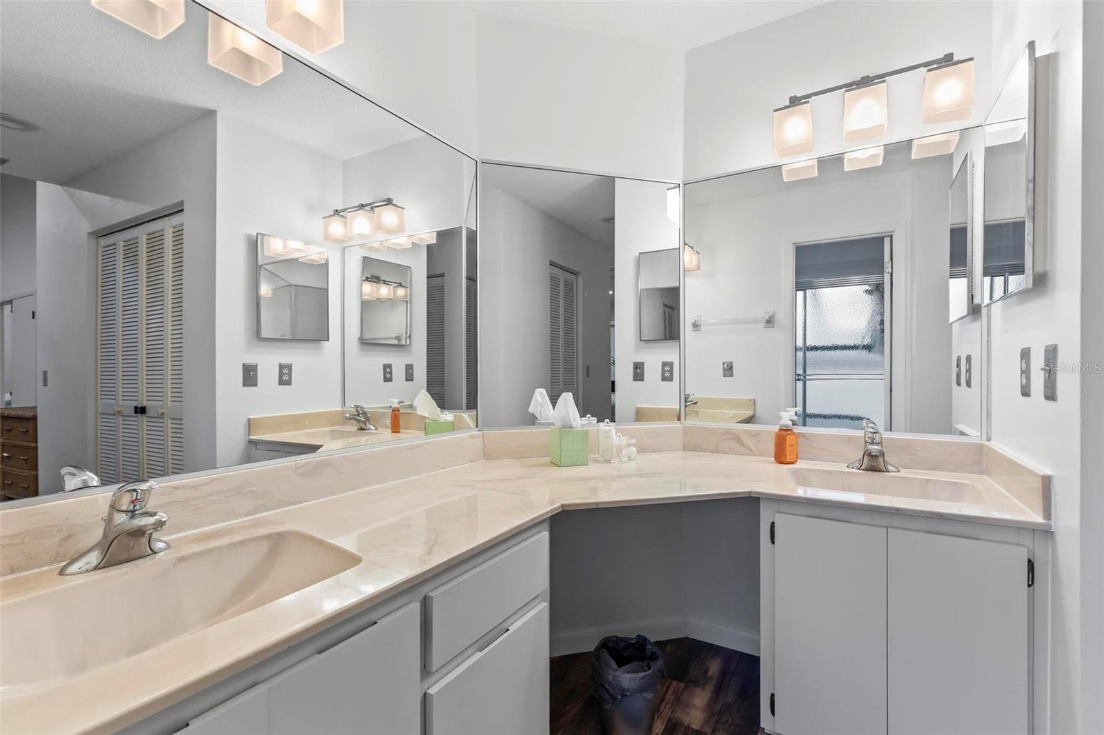 71 VILLAGE CIR, PALM COAST, FL, 32164