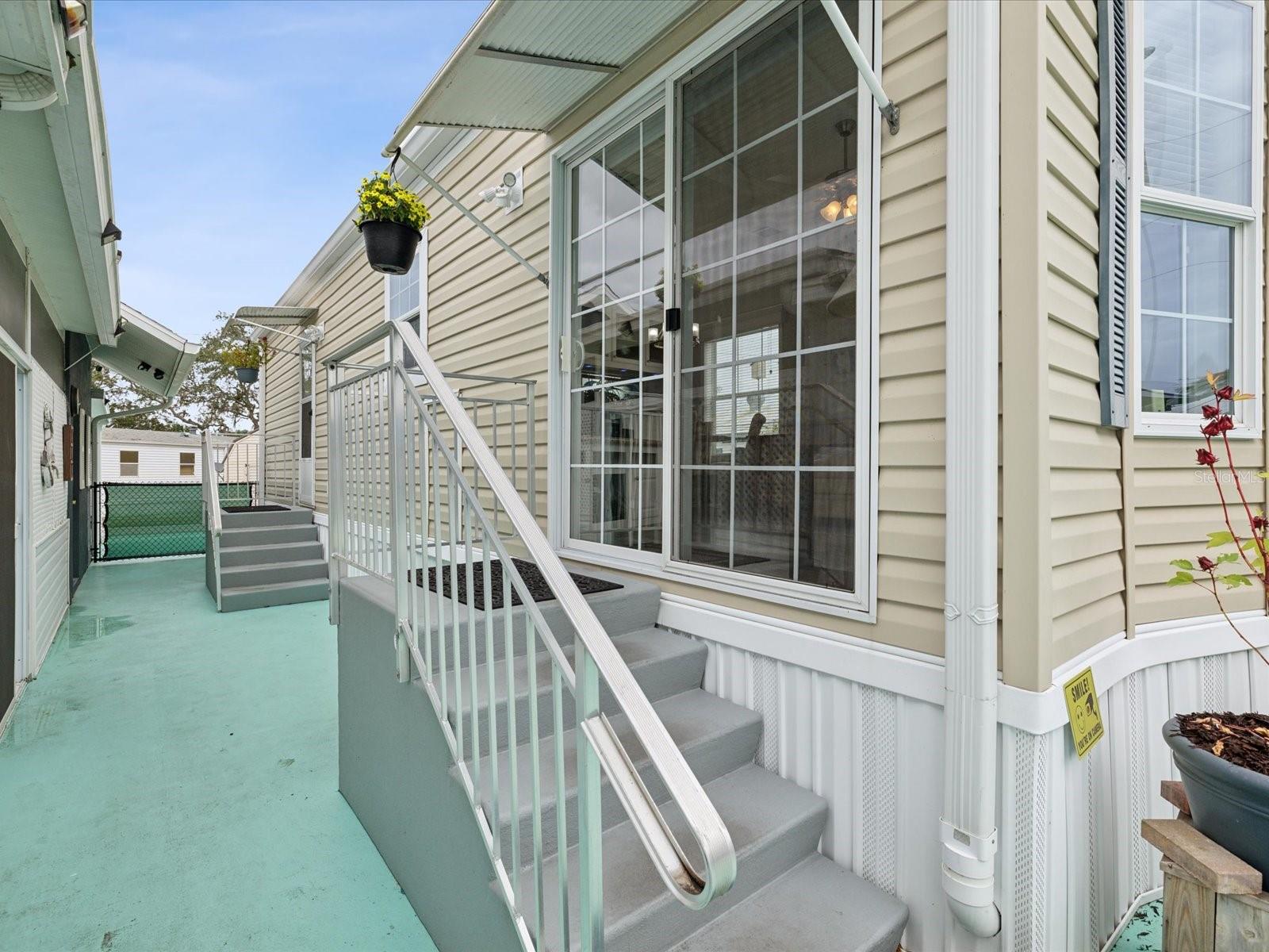 9379 GRIZZLY BEAR LN, WEEKI WACHEE, FL, 34613