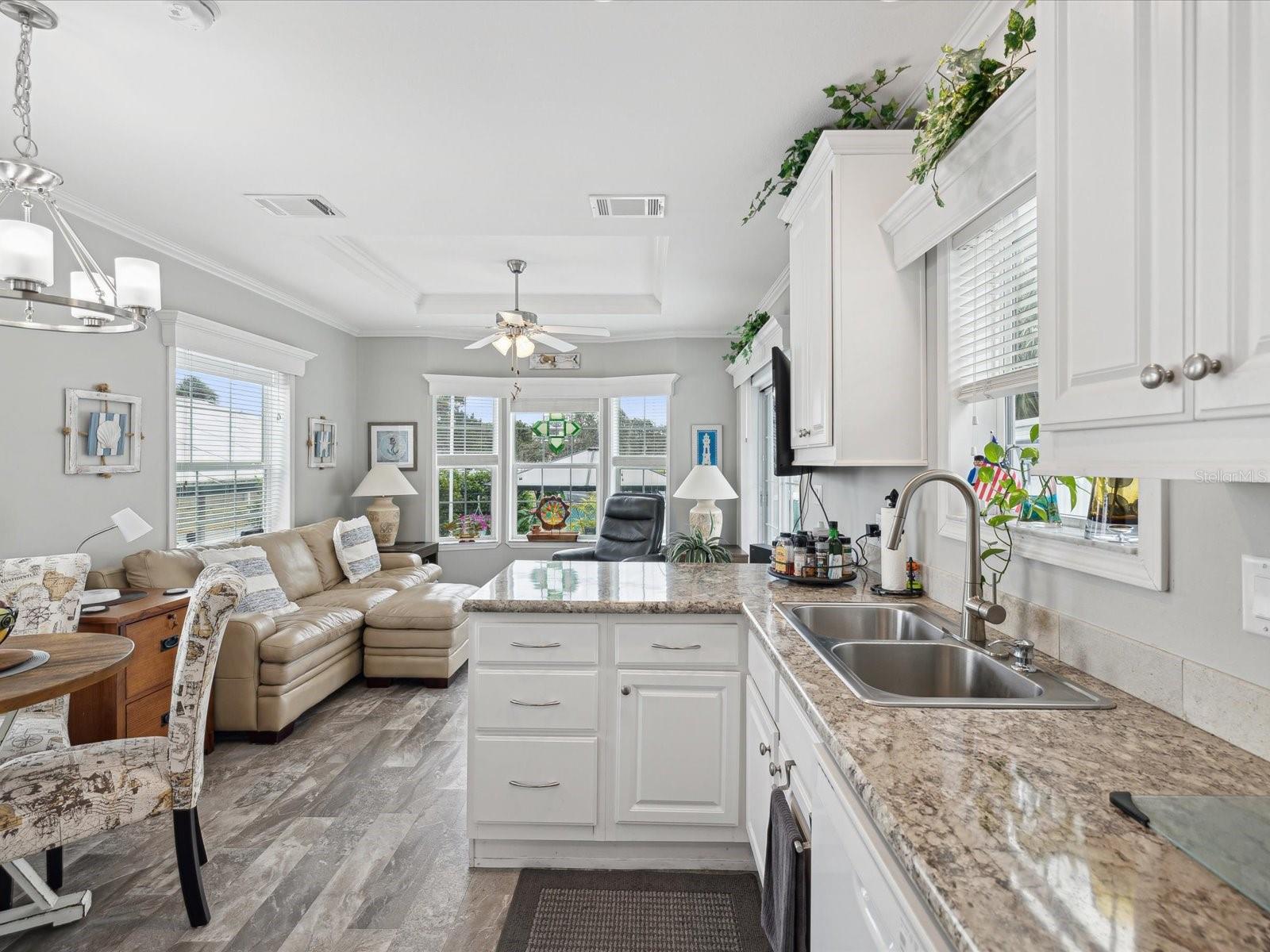 9379 GRIZZLY BEAR LN, WEEKI WACHEE, FL, 34613