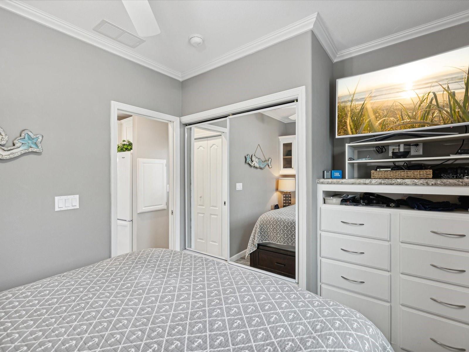 9379 GRIZZLY BEAR LN, WEEKI WACHEE, FL, 34613
